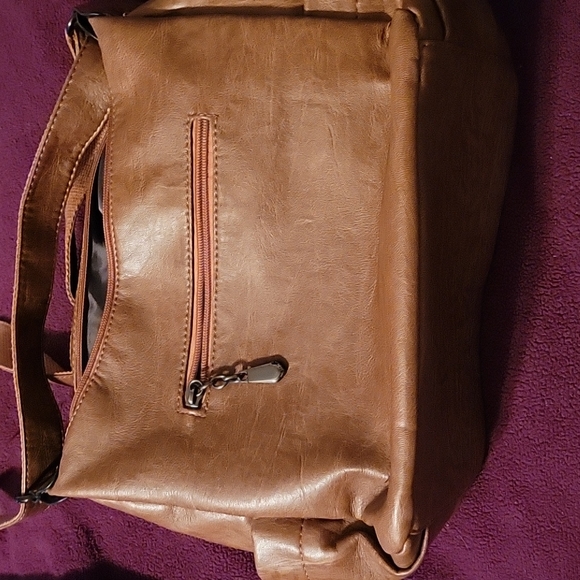 Beautiful purse NWOT - Picture 2 of 5